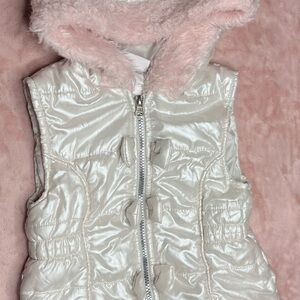 Little‎ Lass Toddler Size 5 Pearl With Pink And Bows Zipper Hooded Puff Vest